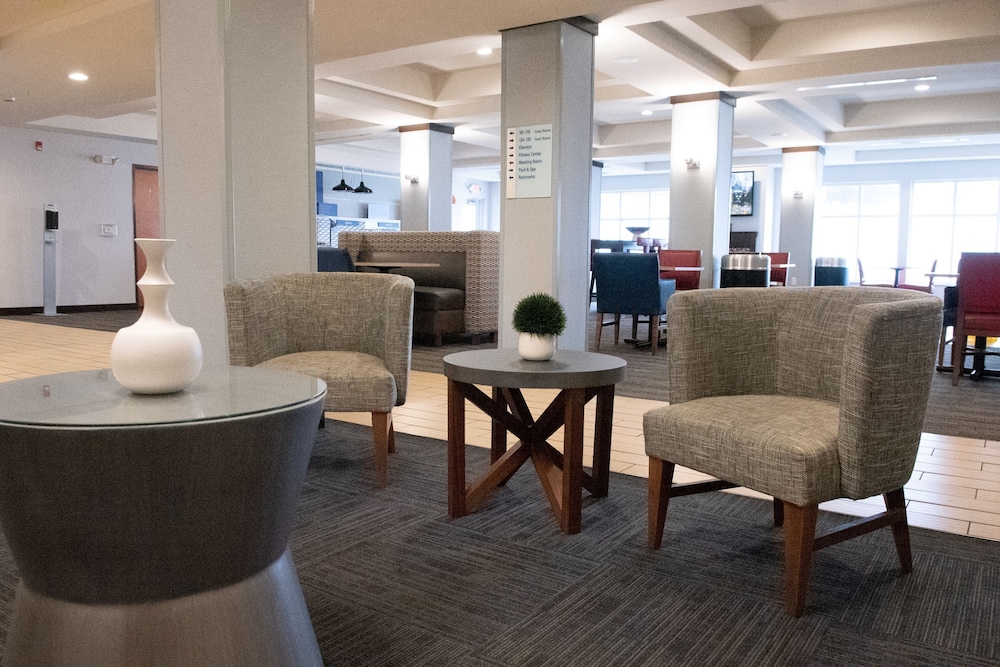 Holiday Inn Express & Suites Ironton by IHG - photo 69