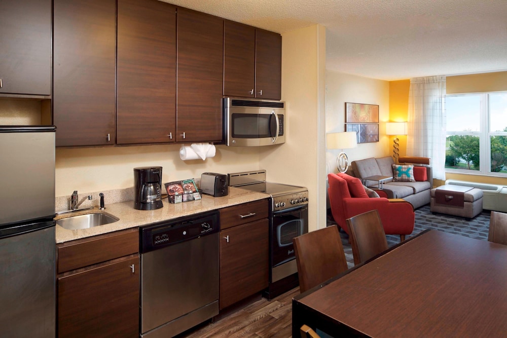 TownePlace Suites by Marriott Jacksonville - photo 9