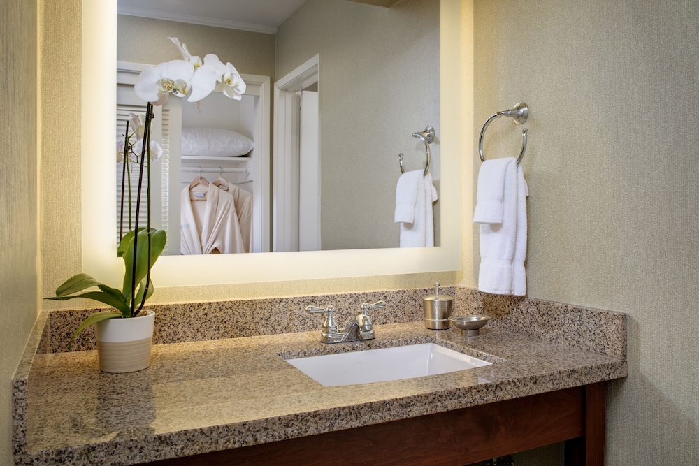 Bahia Resort Hotel - photo 48