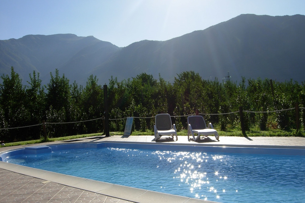Agritur Girasole — hotel in Arco