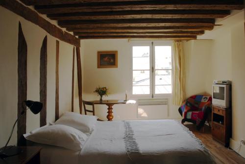 Nest in Paris - last minute hotel in Paris