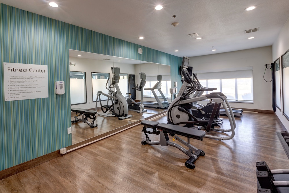 Holiday Inn Express & Suites Shelbyville Indianapolis by IHG - photo 27