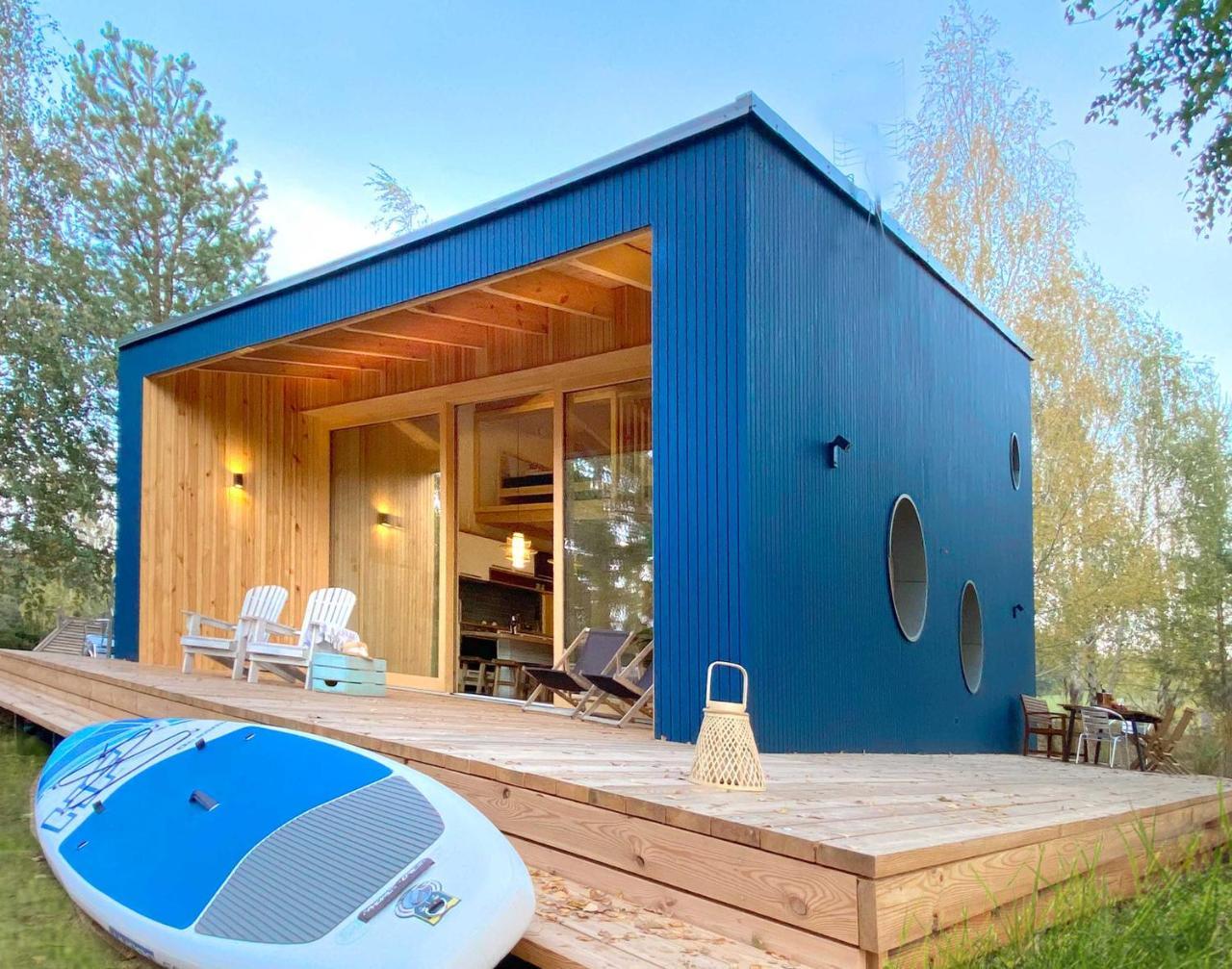 Lunette Lodge for 10 guests 50 m from the lake sauna hot tube — 4-Star Luxury Hotel in Brzozie, Poland