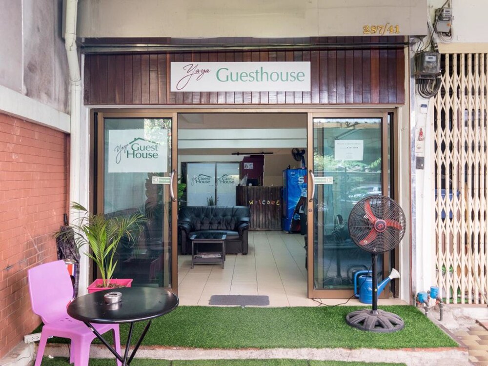 Yaya Guesthouse Hostel