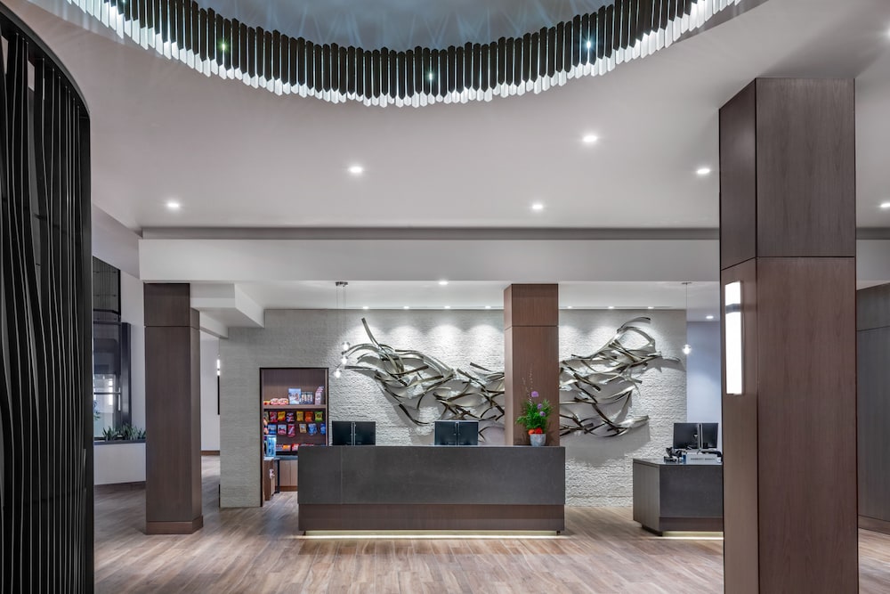 Marriott Madison West - photo 2