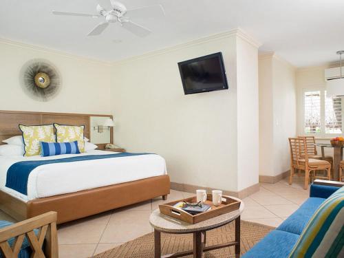 High Noon Beach Resort - photo 13