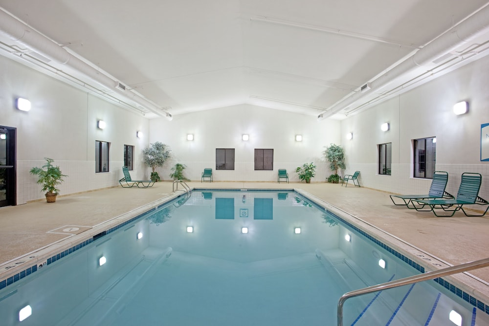 Staybridge Suites Lincolnshire by IHG - photo 21