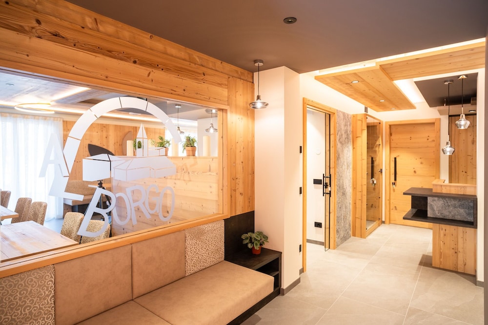 Foczeny Pince es Vendeghaz — hotel in Verpelet