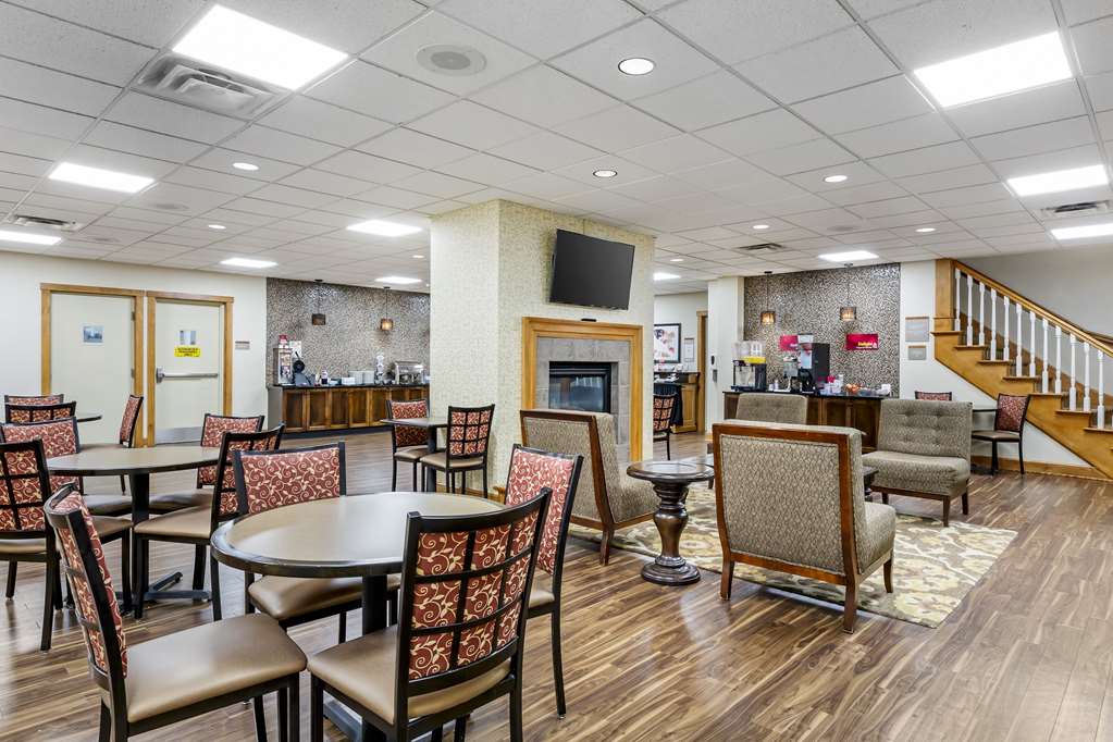 Best Western Plus Dutch Haus Inn and Suites - photo 45