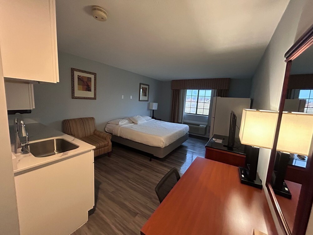 My Hometown Inn - photo 33