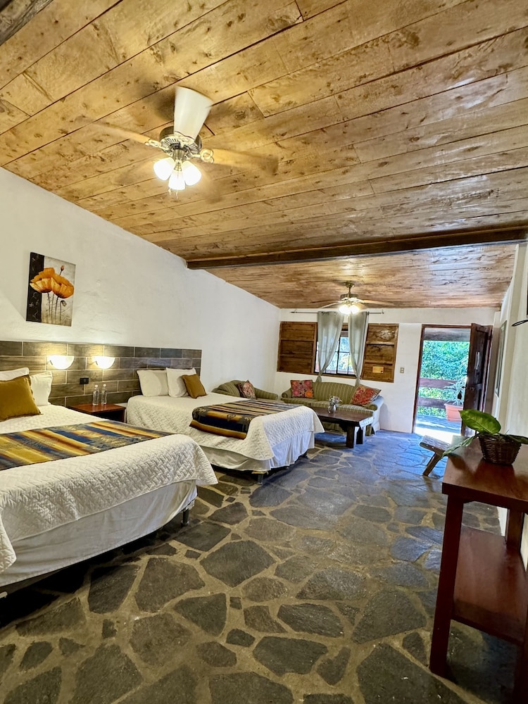 Hotel Alicante Montana — Concepcion De Ataco — photo 3