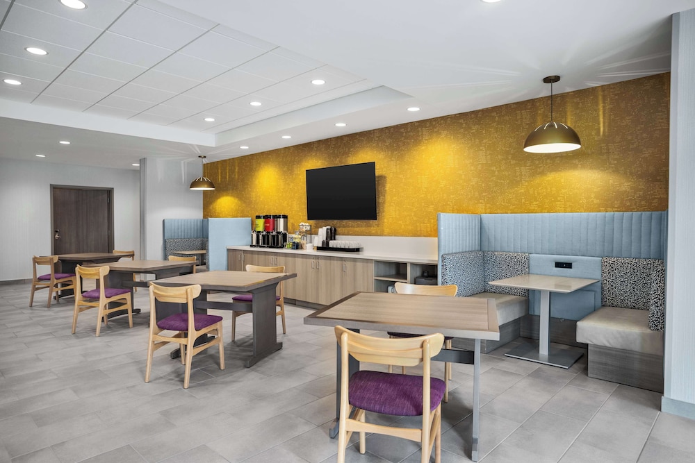 Home2 Suites by Hilton Indianapolis North at Intech Park - photo 29