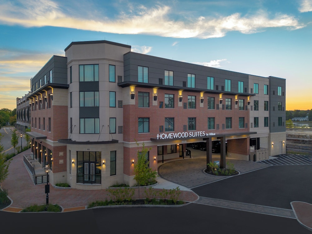 Homewood Suites By Hilton Portsmouth Downtown — Portsmouth
