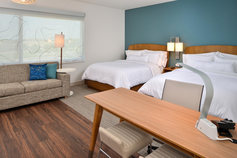 Element Overland Park - photo 5