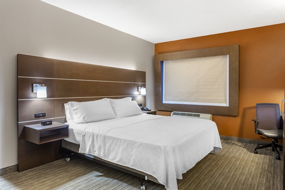 Holiday Inn Express Branson Green Mountain Drive by IHG - photo 5
