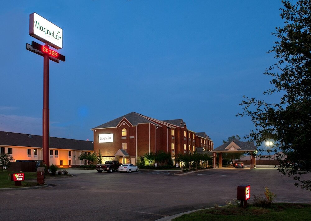 Magnolia Inn & Suites - featured photo