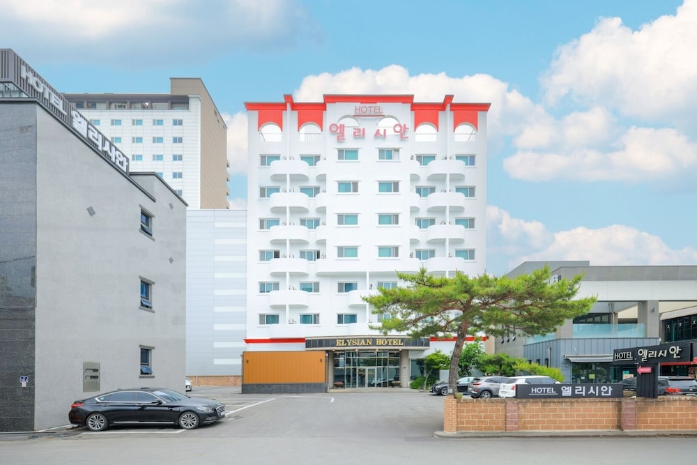 Elysian Hotel - last minute hotel in Unknown City