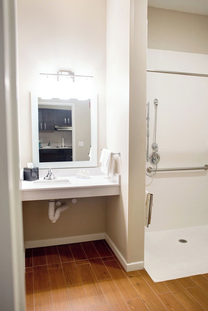 TownePlace Suites by Marriott Ames - photo 35