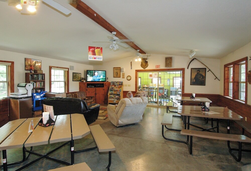 Yukon Trails RV & Camping Resort in Wisconsin Dells, United States