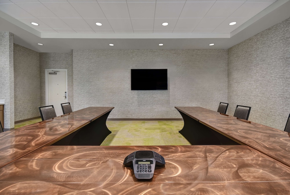 Home2 Suites by Hilton Atlanta Airport North - photo 40