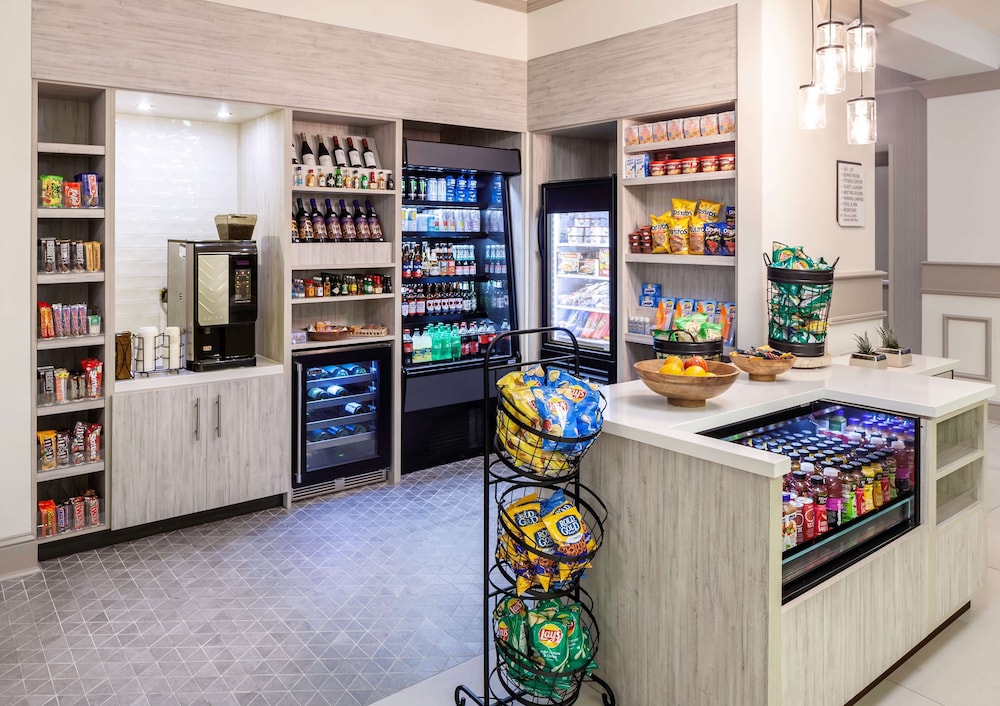 Hilton Garden Inn San Diego Rancho Bernardo - photo 33