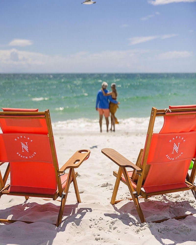 Naples Beach Hotel and Golf Club - photo 37