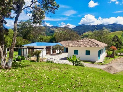 Hacienda Tocarema — Subachoque — photo 3