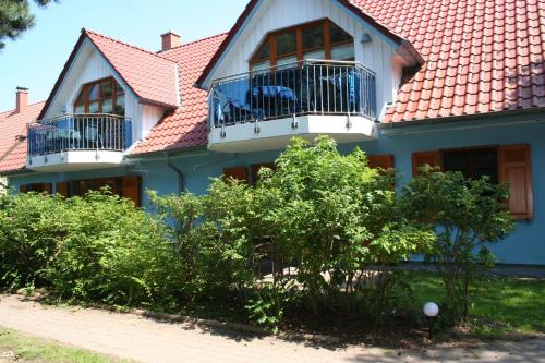 Strandhaus Jonathan 3 — 4-Star Luxury Hotel in Wustrow, Germany