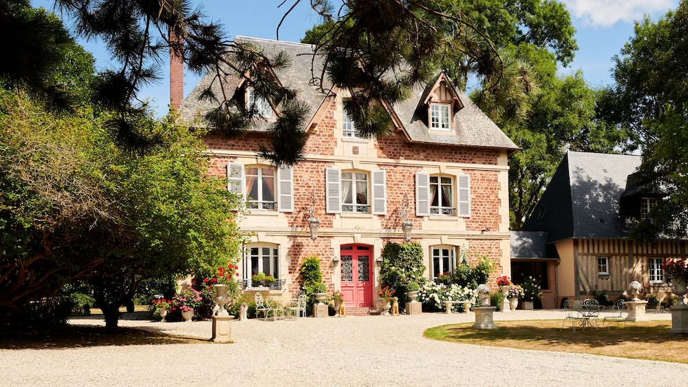 Manoir des Lions de Tourgéville in Deauville, France