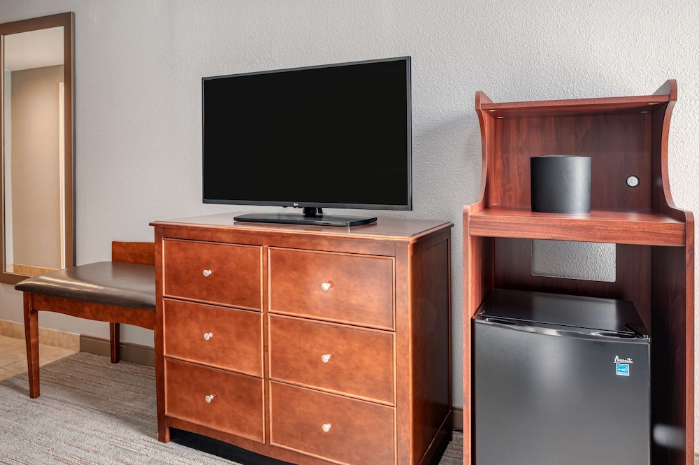 Hampton Inn Baltimore White Marsh - photo 23