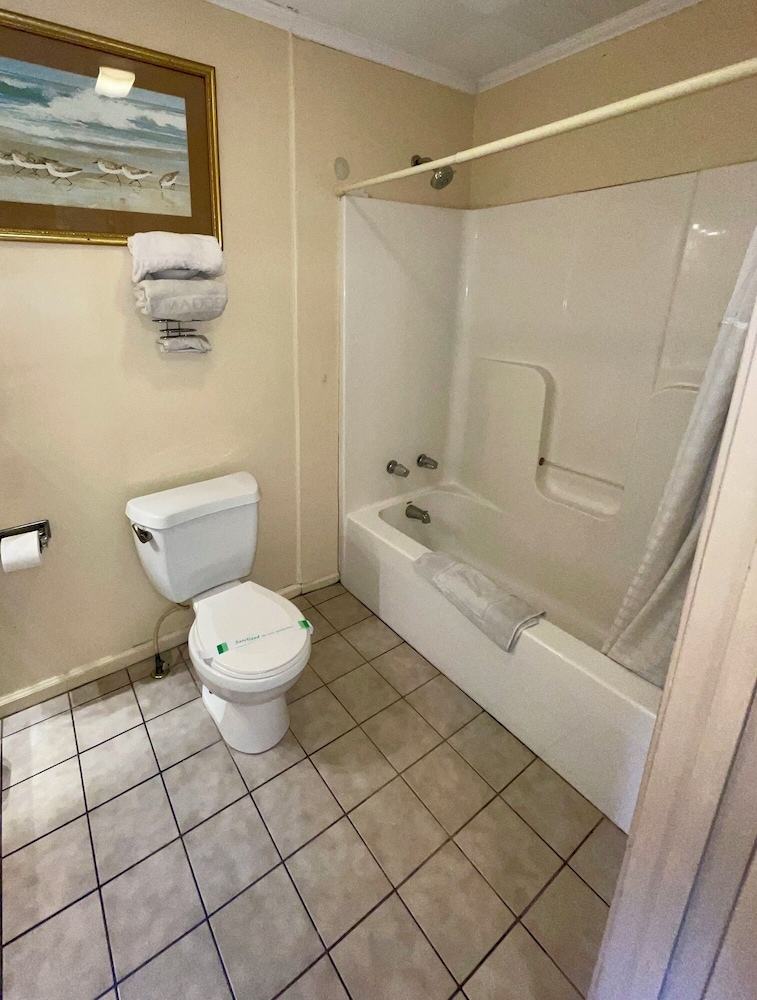 Maddox Inn - photo 38