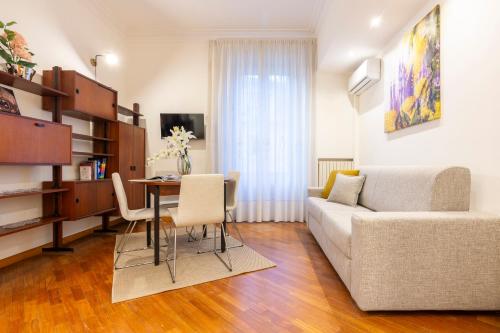 GuestHost Casa Mimosa — 4-Star Luxury Hotel in Milan, Italy