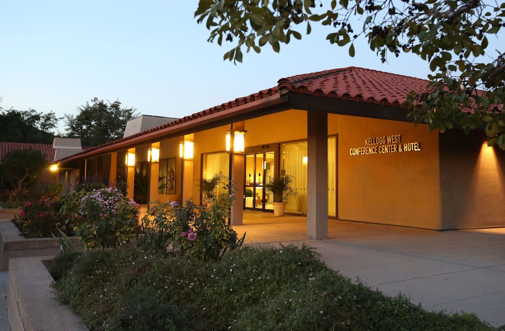 Kellogg West Conference Center and Hotel - photo 25