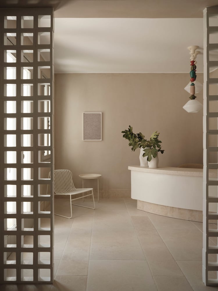 Akria Seaside Suites — Paros — photo 2