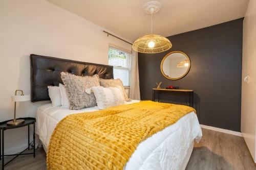 Luxury Green Point Apartment