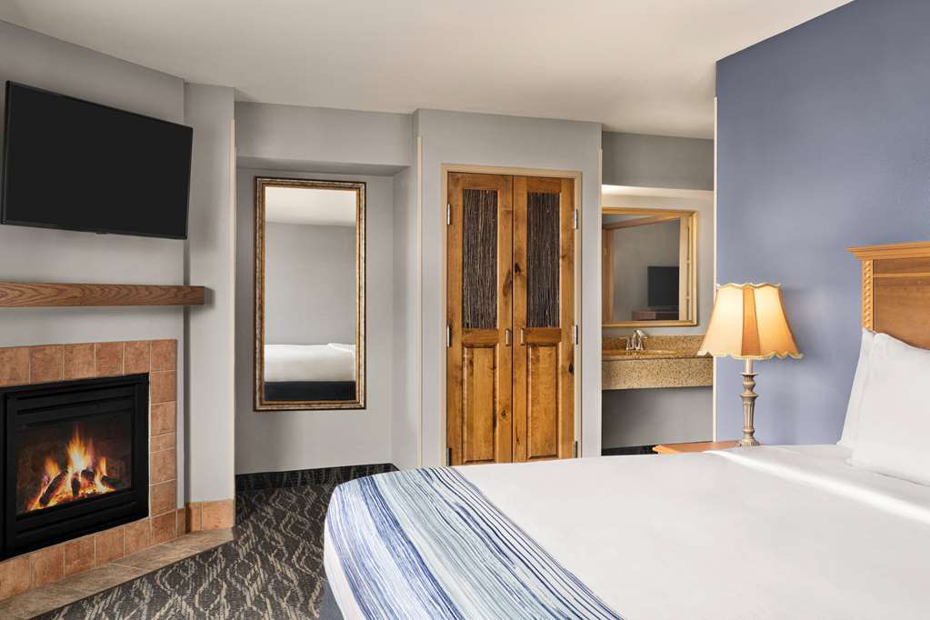 AmericInn by Wyndham Laramie Near University of Wyoming - photo 63