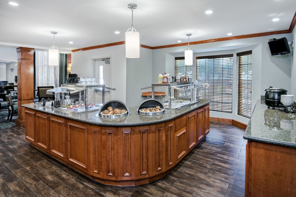 Staybridge Suites Round Rock by IHG - photo 17