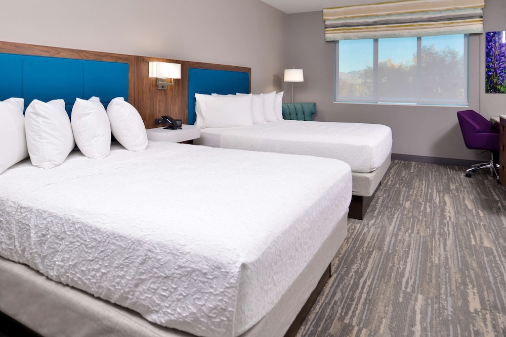Hampton Inn & Suites Boise Spectrum - photo 10