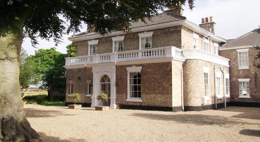 Dunedin Country House — 4-Star Luxury Hotel in Patrington, United Kingdom