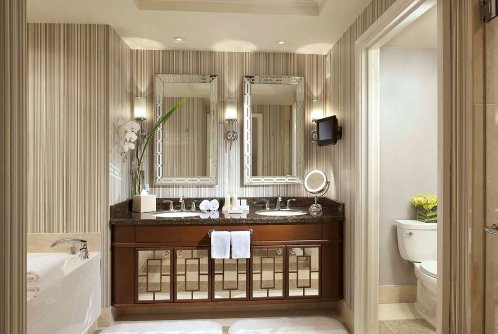 Caesars Palace - photo 51