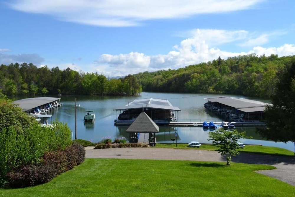 Boundary Waters Resort & Marina - photo 15