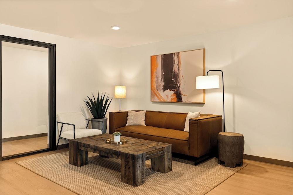 LivAway Suites Tri Cities Richland - photo 5