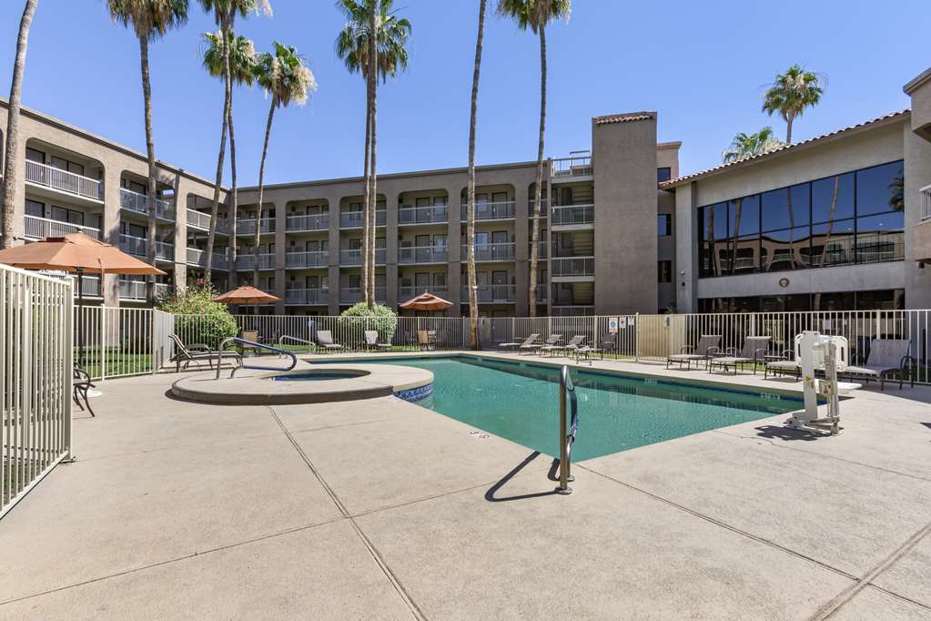 Best Western Plus Scottsdale Thunderbird Suites - photo 6