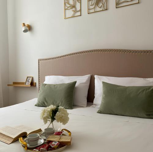Essence Apartment — 4-Star Luxury Hotel in Naples, Italy