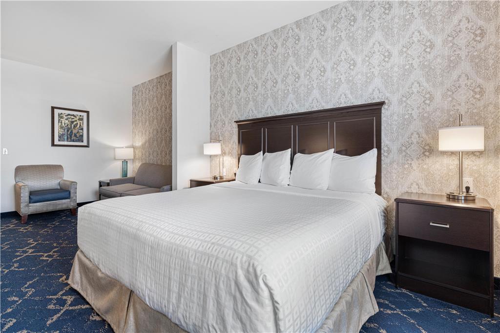 Best Western Plus New Richmond Inn & Suites - photo 26