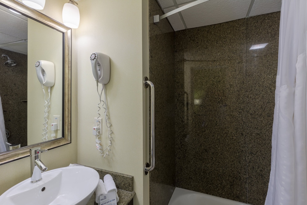 Holiday Inn Express & Suites Atlanta Downtown by IHG - photo 80