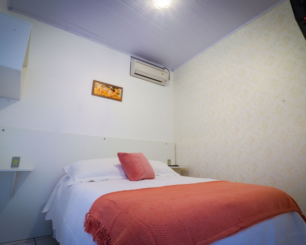 Pousada Tia Eni - carbon neutral hotel in Porto Alegre