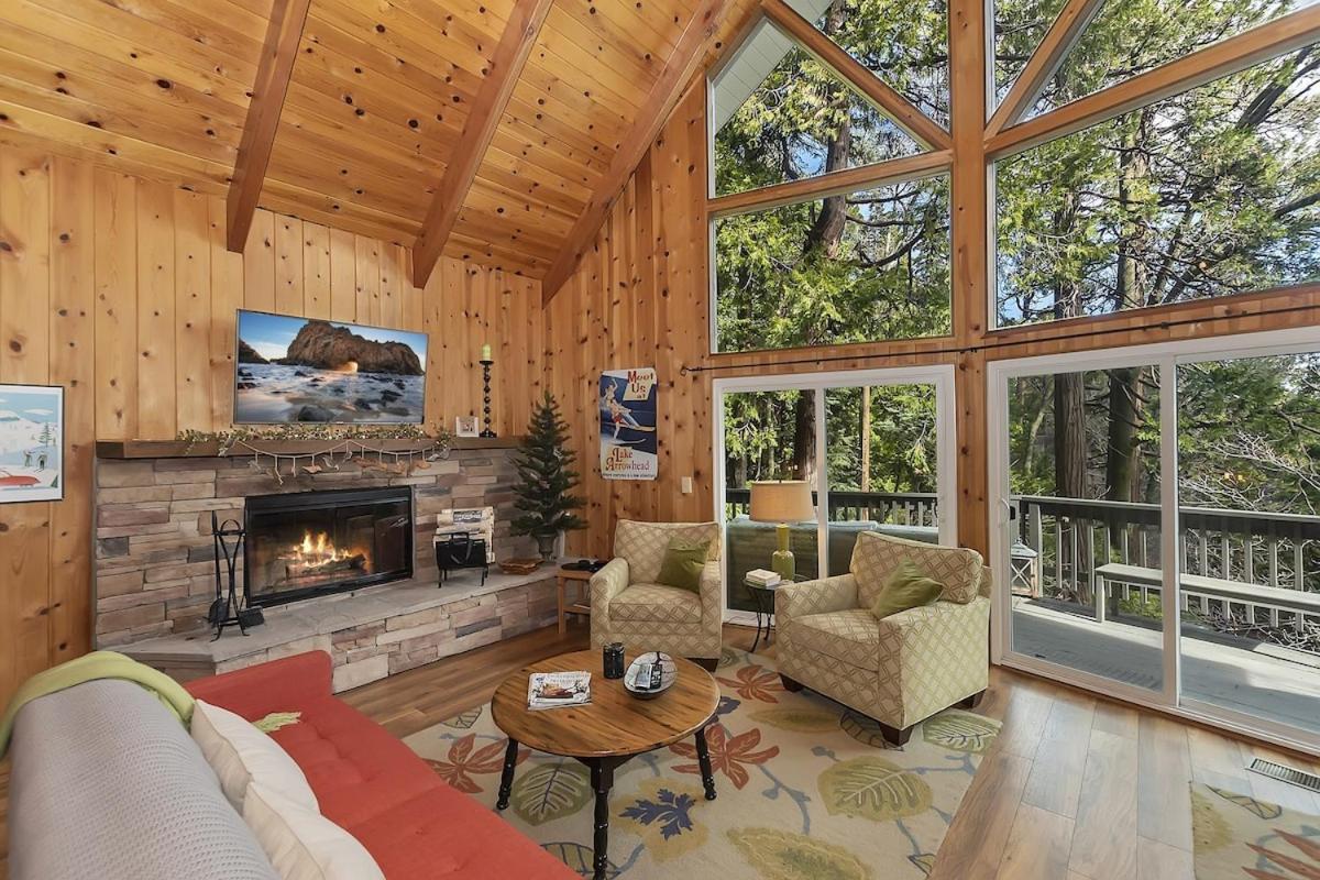 Cozy Escape Walking Distance To Village in Lake Arrowhead, United States