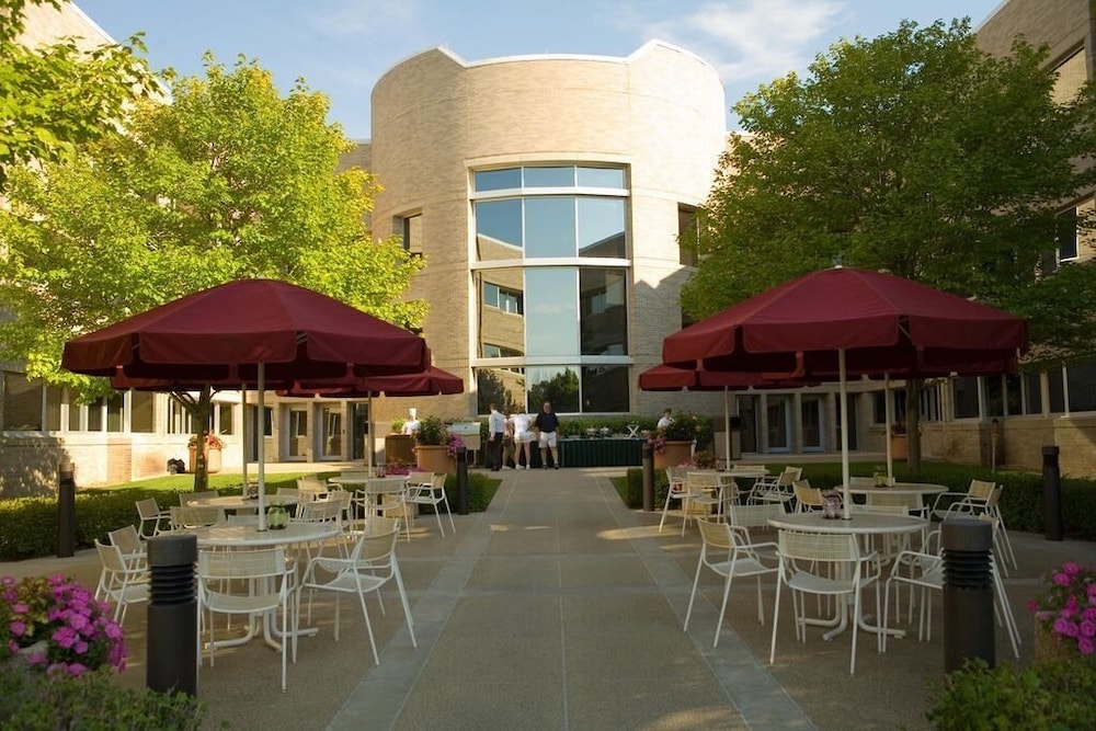 Oak Ridge Hotel and Conference Center - photo 36
