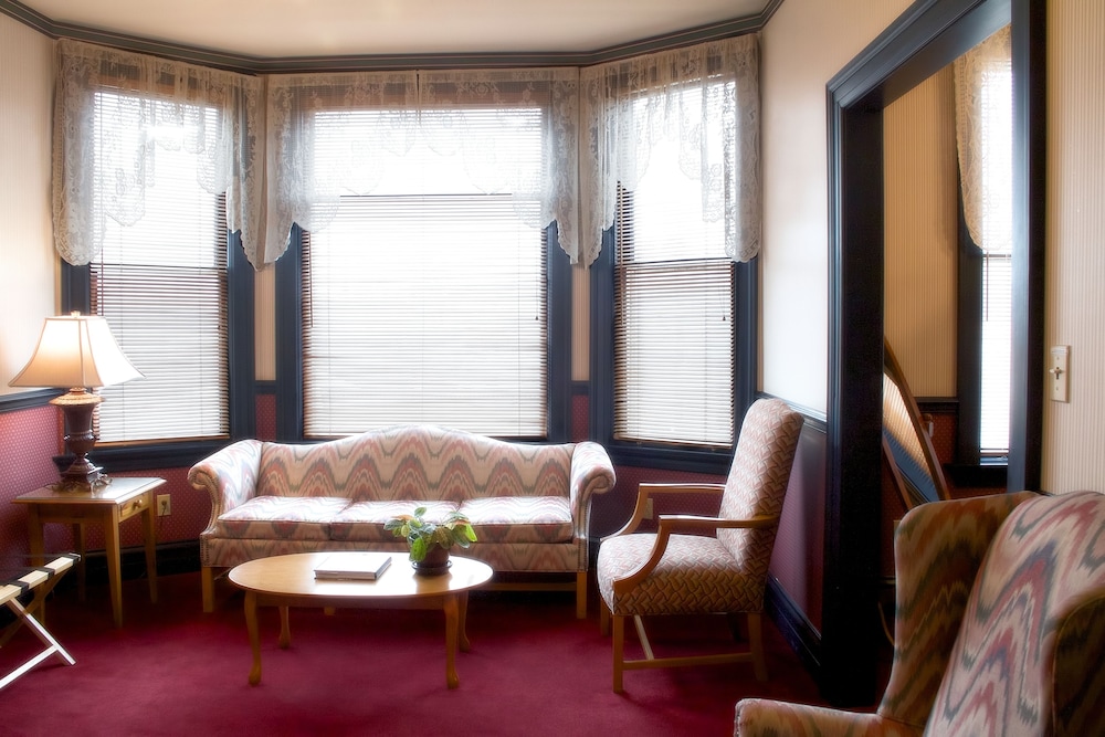 The Audubon Inn - photo 15